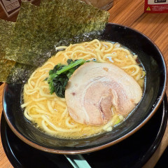 横浜家系ラーメン 横浜道 新宿西口店の画像