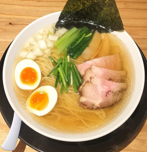 「特製ニボシラーメン(しお) 1300円」@にぼしらぁ麺なの花の写真