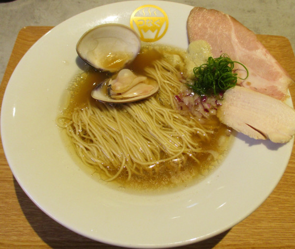 「はまぐり×濃厚ペースト塩の魚介らぁめん　1380円」@Ramen 塩と貝 つなぐの写真