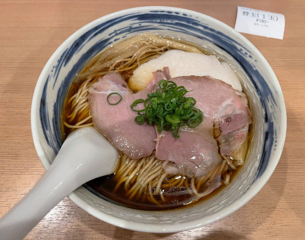 「醤油らぁ麺」@麺処 かず屋の写真