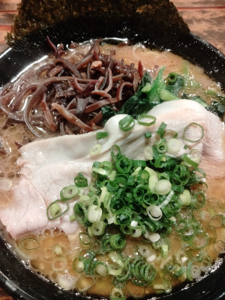 「塩とんこつ」@家系ラーメン クックらの写真