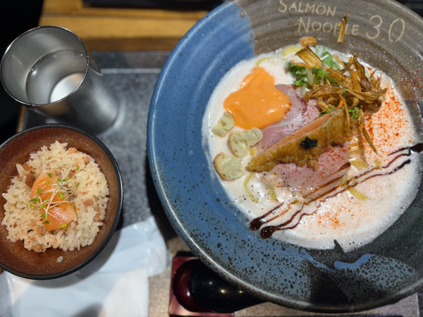 「サーモンヌードル　サーモン飯」@サーモンnoodle3.0の写真