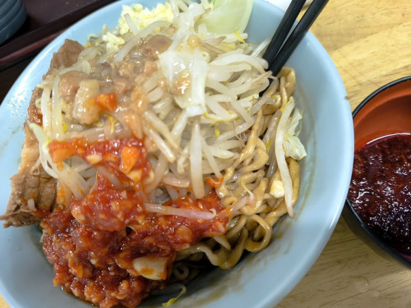 「トマト汁なし（辛い脂・にんにく）」@俺の生きる道 白山店の写真