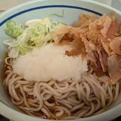 おろしそば（630円）