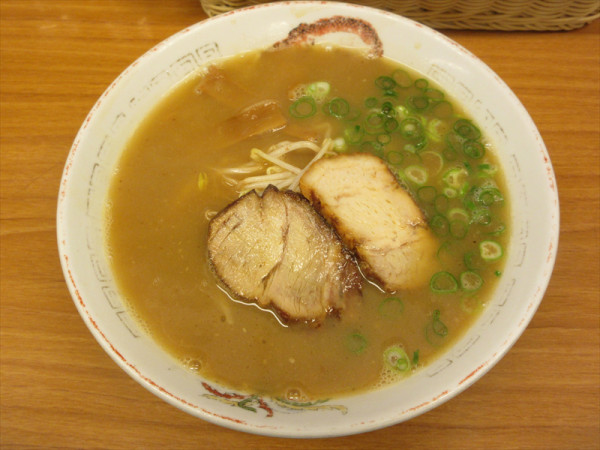 「中華そば（中）（980円）」@やまとの写真