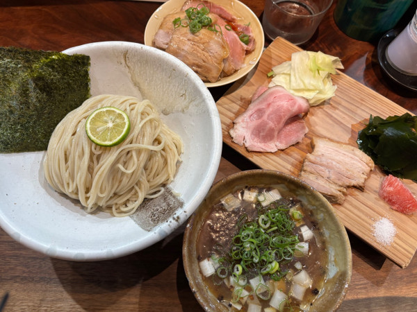「[限定]冷やし醤油つけ麺＋肉メッシ」@NATURAL TASTEの写真