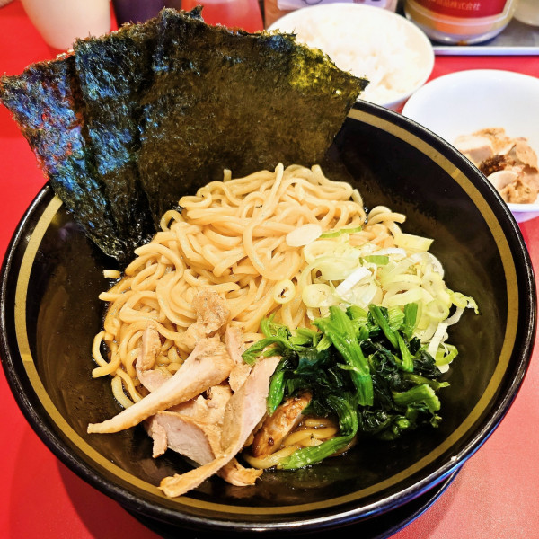 「油そば(月曜限定)＋コマチャー＋ライス」@家系ラーメン 王道乃印 柏店の写真