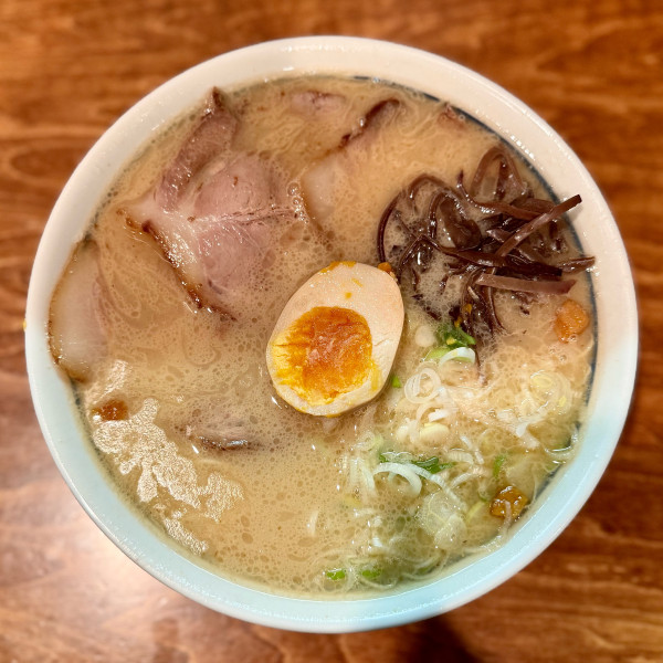 「豪ラーメン 並（900円）」@麺や 豪の写真