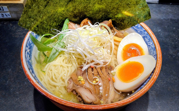 「【限定】特製冷やし笠岡ラーメン」@笠岡ラーメン 一元堂 神保町店の写真