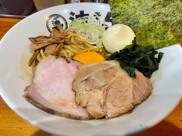 「油そば+生たまご+マヨネーズ」@油そば 5坪の写真