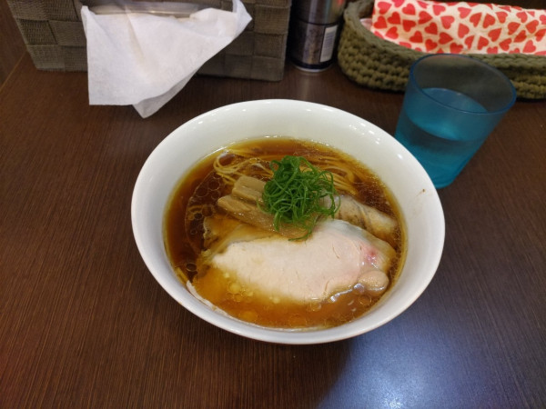 「醤油ラーメン」@とものもとの写真