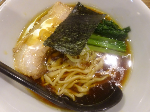 「親鶏中華そば　900円」@自家製麺ぼっちの写真