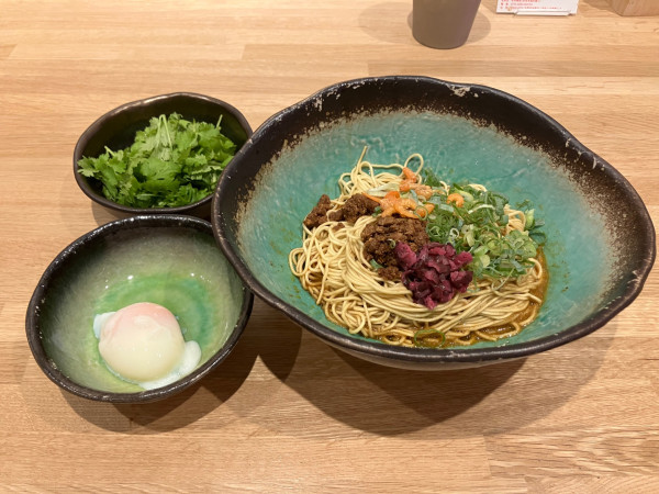 「ラアノウミ 850円＋パクチー 150円」@汁なし担担麺＆麻婆豆腐ラアノウミ 烏丸御池店の写真