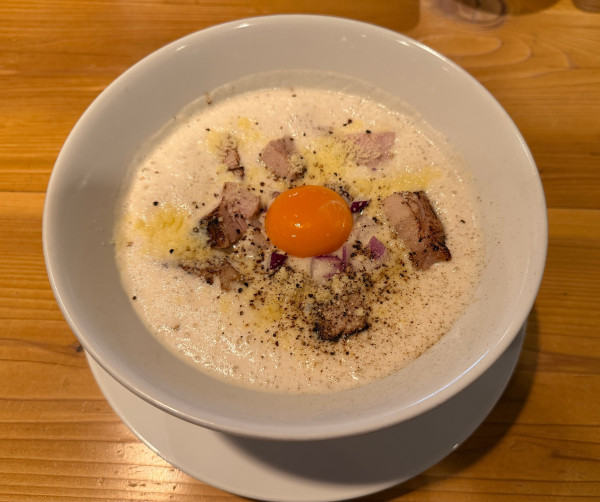 「SNS限定・泡鯛骨月見らぁ麺1200円」@鯛骨らぁ麺 あぐらの写真
