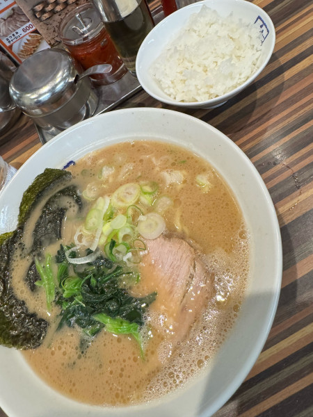 「仙台っ子ラーメン870円、ライス50円」@ラーメン堂 仙台っ子 仙台駅前名掛丁店の写真