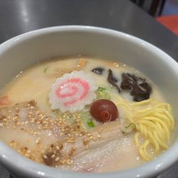 しおらーめん 28RM（998円くらい）