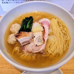 奥久慈しゃもの淡麗塩そば