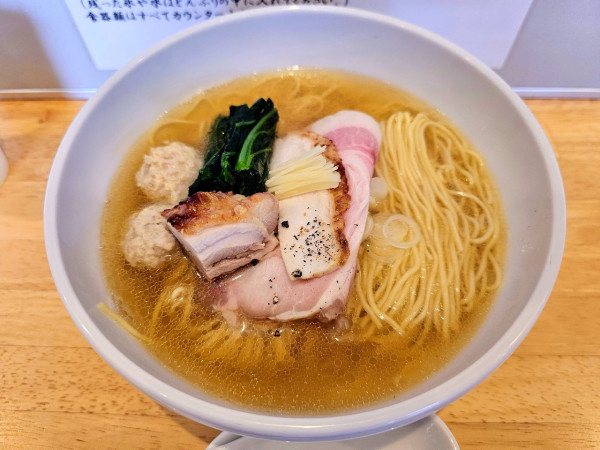 「奥久慈しゃもの淡麗塩そば」@中華そば ひしおの写真