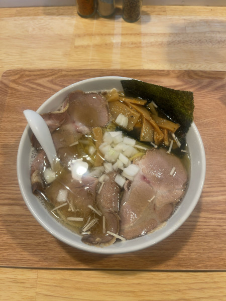 「塩ラーメンネギ油（950円）」@塩ラーメン空海の写真