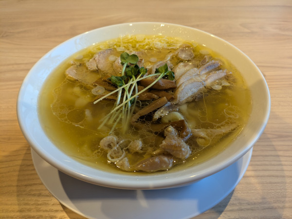 「チャーシュー中華そば(塩)」@手打 親鶏中華そば綾川 大成店の写真