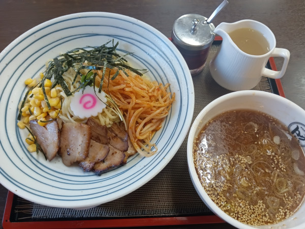 「炙りチャーシュー味噌つけ麺（¥1,050）」@手打ち中華 トクちゃんらーめんの写真