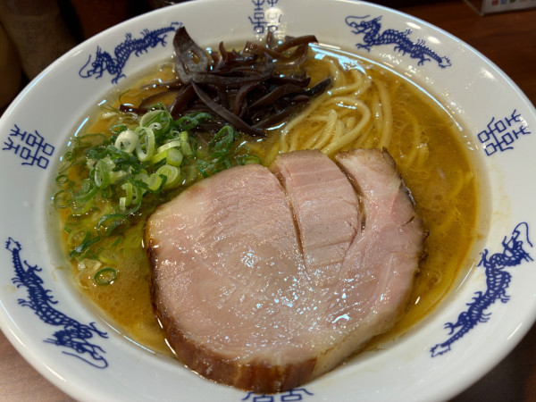 「ストロング豚骨ラーメン」@ラーメンニキ新橋の写真