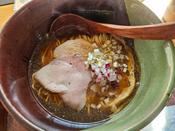 「煮干し醤油」@麺奏 成しきの写真