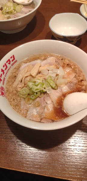 「背脂醤油中華そば」@ラーメンマンの写真