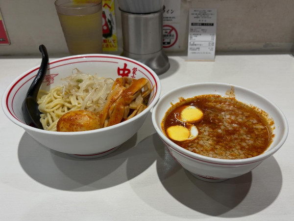 「冷し海老味噌北極 北極味玉、背脂、辛メンマ」@蒙古タンメン 中本 川崎店の写真