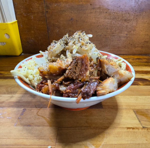 「汁なしラーメン」@蓮爾 新町一丁目店の写真