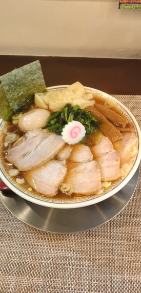 「特製しょうゆﾗｰﾒﾝ+ごはん小」@Menpeki Ginger Noodles（麺壁生姜麺）の写真