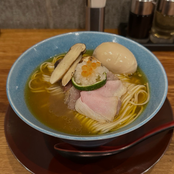 「松茸と鮭そば」@麺処 青野の写真