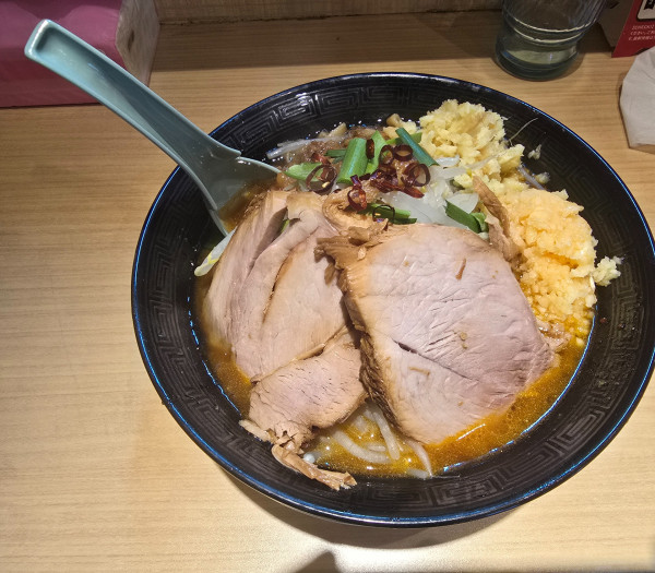 「辛味噌小ラーメン豚追加」@ラーメン富士豚の写真