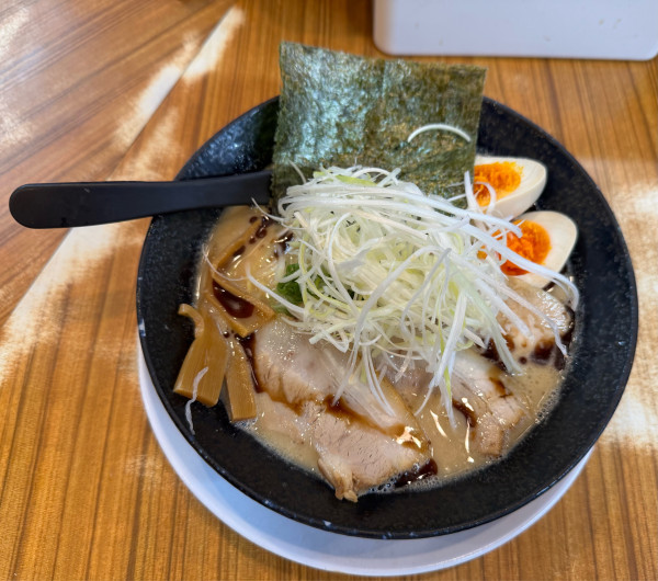 「元味味玉らーめん」@天地人 日本橋店の写真