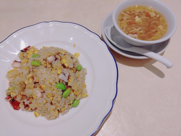 「海老味噌チャーハン　１２００円　※」@天津飯店 新宿本店の写真