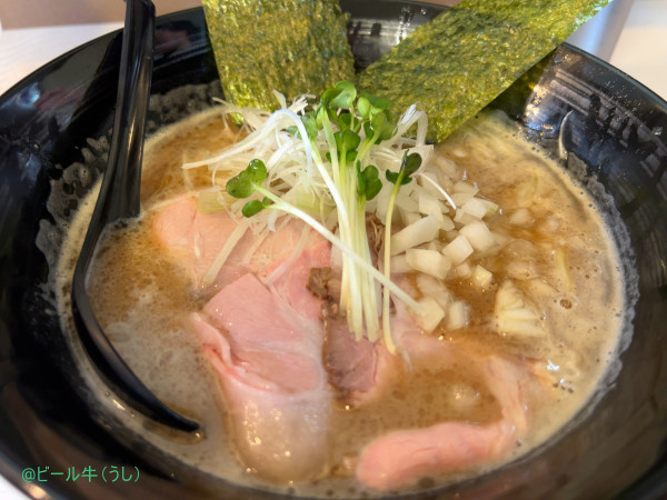 「魚豚骨ラーメン(900円)」@ラーメンクボの写真