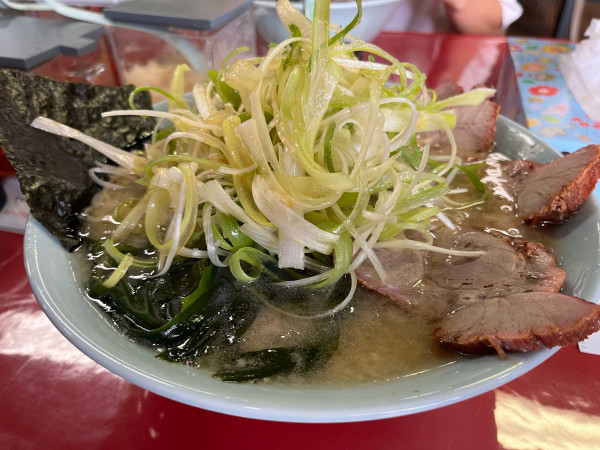 「ネギチャーシュー大盛」@ラーメンショップ◯化 いちろく村上店の写真