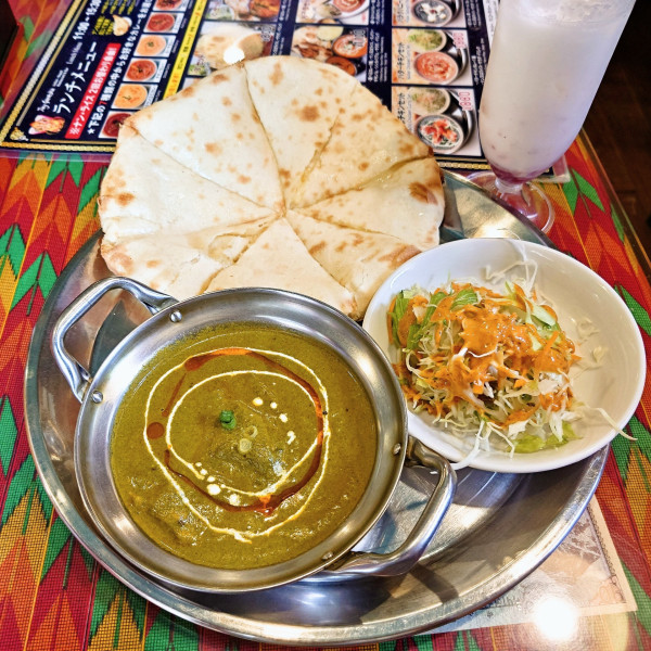 「ほうれん草チキンセット＋チーズナンに変更」@JAY GANESHAの写真