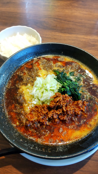 「担々麺と小ライス」@ラーメン屋やすひらの写真