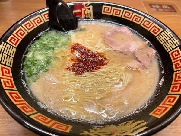 「天然とんこつラーメン」@一蘭 川崎店の写真