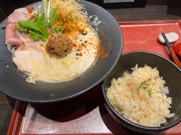 「ランチセットA(鯛担麺1辛+鯛めし)」@恋し鯛の写真