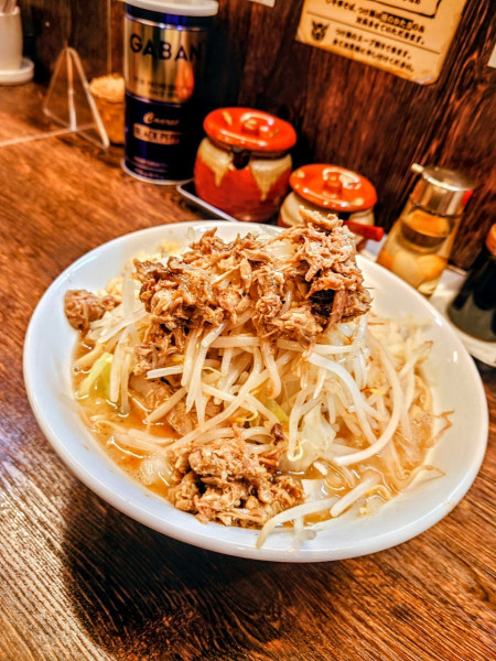 「ガッツリラーメン 並」@伝家 志木店の写真
