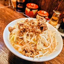 ガッツリラーメン 並