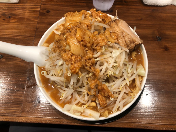 「DXラーメン」@自家製麺88 川崎店の写真