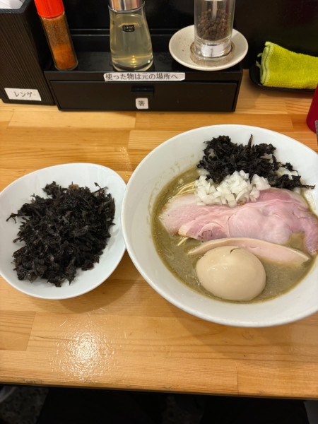 「濃厚煮干らーめん　岩のり　ハーフ和え玉」@煮干らーめん 川むらの写真