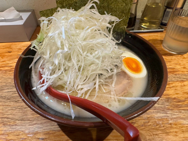 「ネギ塩ラーメン」@横浜家系ラーメン 大館家の写真