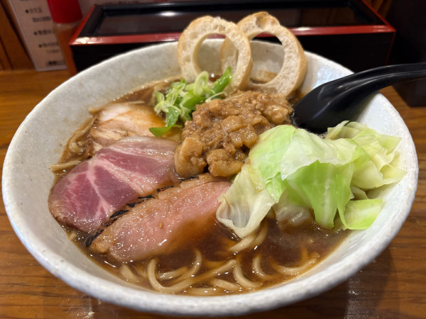 「味付き背脂節醤油らーめん」@らーめん専門 和海の写真