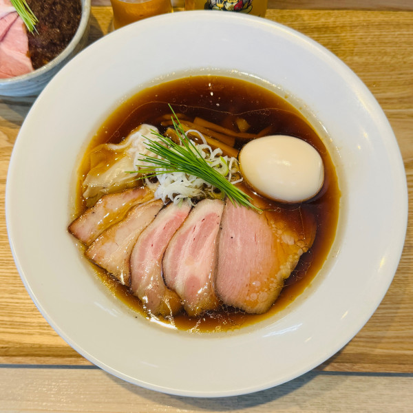 「特製地鶏としじみの中華蕎麦」@宍道湖しじみ中華蕎麦 琥珀 東京本店の写真