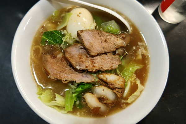 「五香ラーメン+奥久慈味玉」@13湯麺の写真