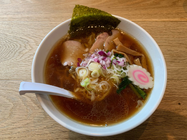 「醤油ラーメン 850円」@あずま食堂の写真